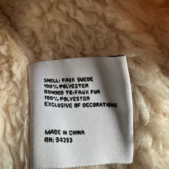 Altar’d State Faux Suede Fuzzy Vest Moto Cream Fall Preppy Zipper Soft Girl Cozy - Picture 5 of 8